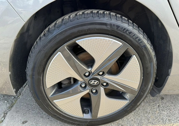 Hyundai IONIQ cena 30000 przebieg: 120247, rok produkcji 2021 z Tyszowce małe 781